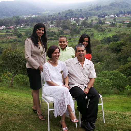 Yajaira Santana Photo 13