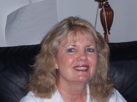 Linda Collins Photo 19