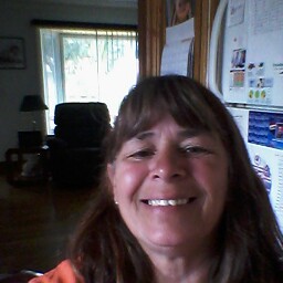 Elaine Roy Photo 9