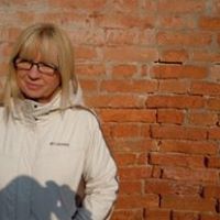 Sue Macmillan Photo 1