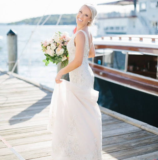 Danielle Peiffer Photo 6