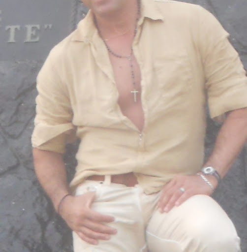 John Hinton Photo 21
