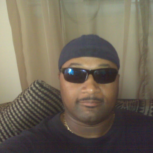 Lonnie Tucker Photo 9
