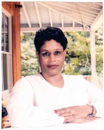 Deborah Long Photo 11