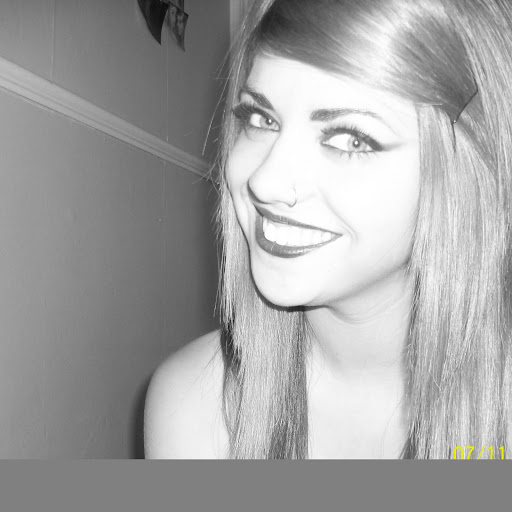 Danielle Callaghan Photo 12