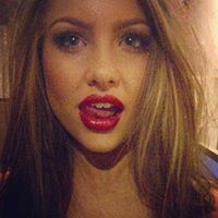 Hannah West Photo 6