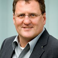 Peter Henn Photo 4
