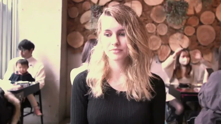 Kristen Watts Photo 36