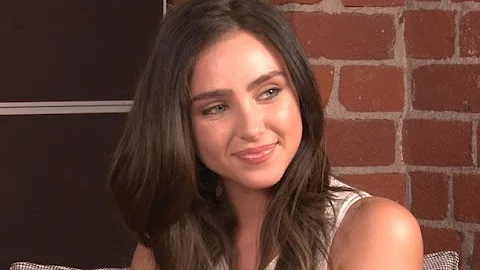 Whitney Newman Photo 31