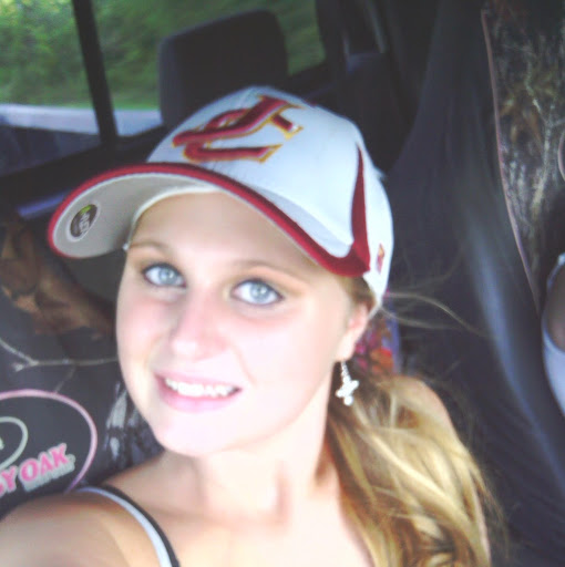 Ashley Pickering Photo 10