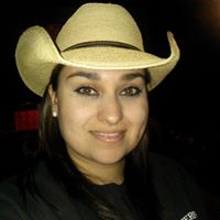Becky Alvarado Photo 4
