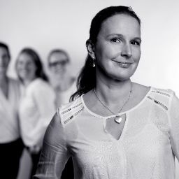 Claudia Beck Photo 15