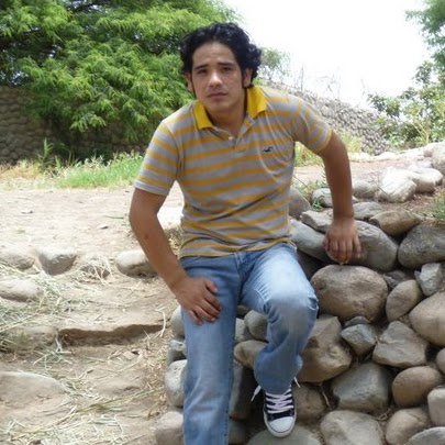 Angel Medina Photo 11
