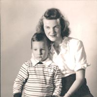Thomas Hogan Photo 16