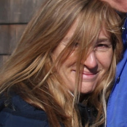 Leslie Tucker Photo 10