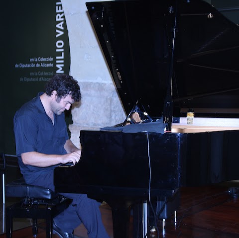 Benjamin Sun Photo 15
