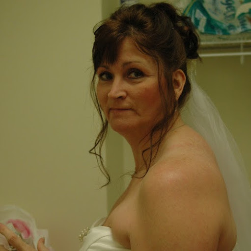 Andrea Fields Photo 12