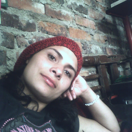 Johana Alvarado Photo 9