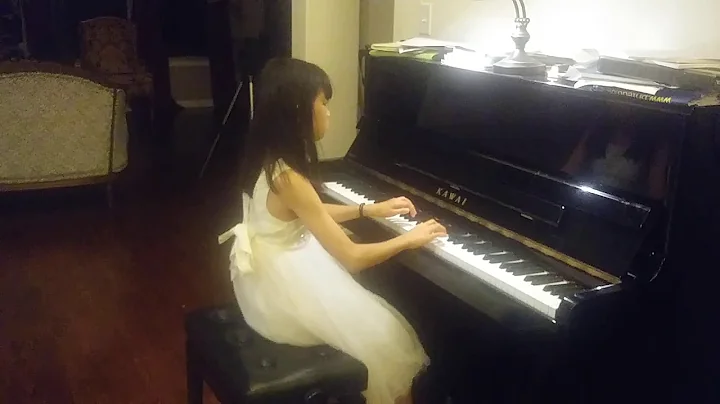 Stephanie Lu Photo 27
