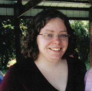 Jennifer Hennes Photo 10