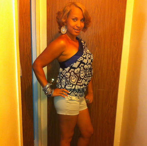Carmen Nunez Photo 16