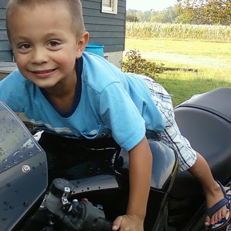 Zachary Metz Photo 11