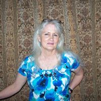 Janis Oliver Photo 4