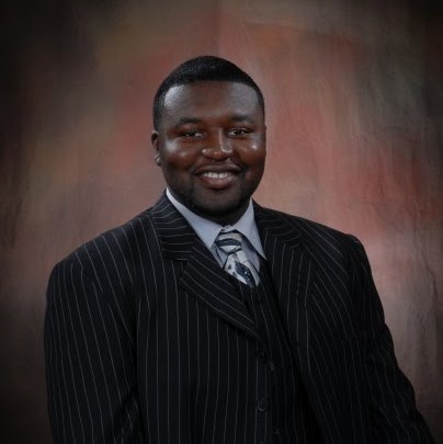 Earl Collins Photo 14
