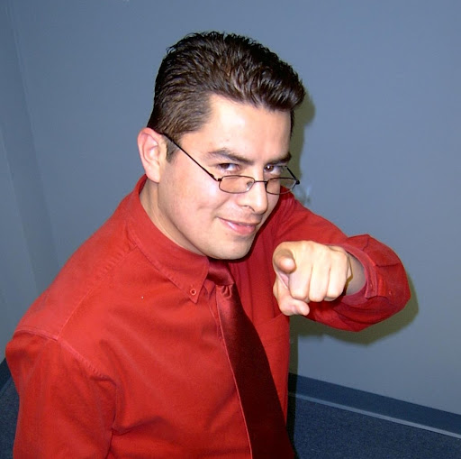 Cesar Montiel Photo 9