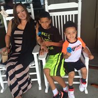 Deborah Torres Photo 7