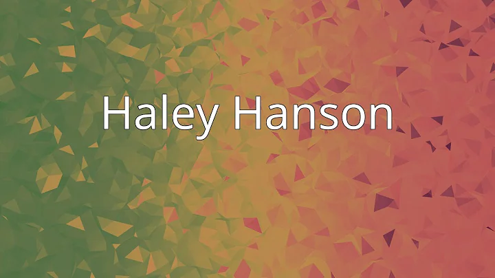 Haley Hanson Photo 34