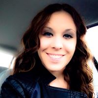 Sarah Lopez Photo 9