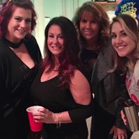 Lori Thomas Photo 8