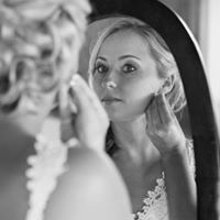 Danielle Mayer Photo 9