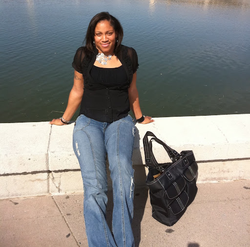 Alisha Jones Photo 9