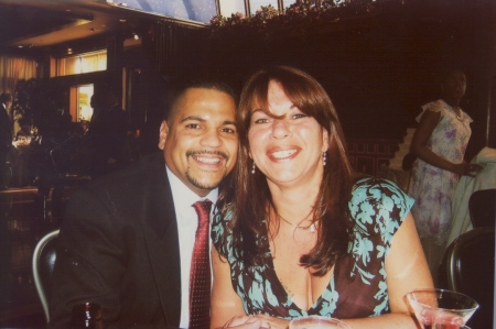 Yvette Nieves Photo 15