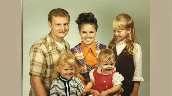 Lynne Adkins Photo 17