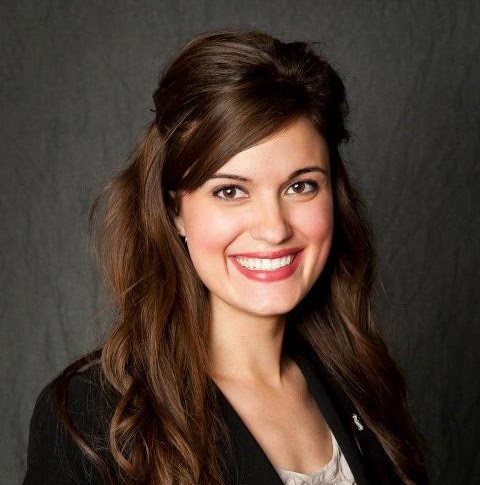 Hannah Blackburn Photo 10