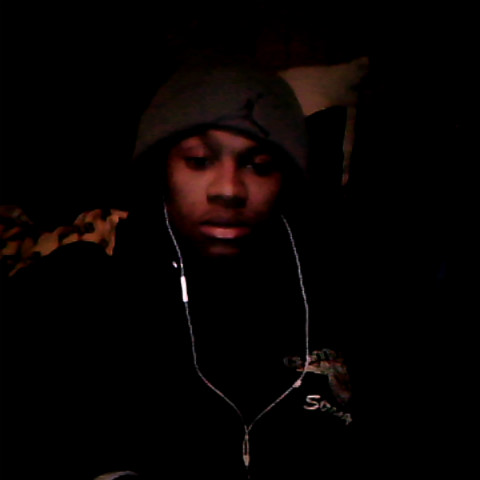 Derrick Strong Photo 13