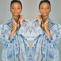 Ashley Livingston Photo 5