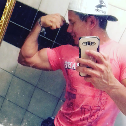 Leo Aviles Photo 10