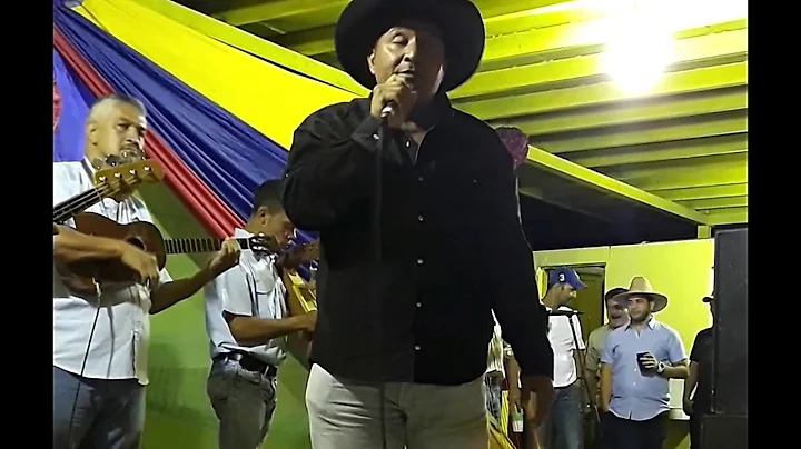 Carlos Machuca Photo 34