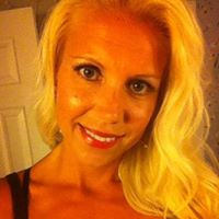 Heidi Holmes Photo 4