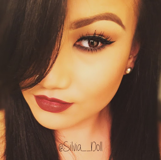 Silvia Williams Photo 14