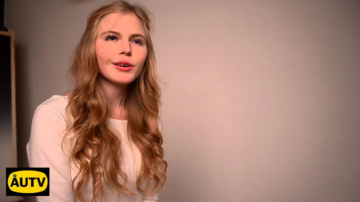 Ingrid Holm Photo 19