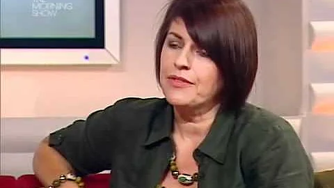 Paula Hall Photo 36