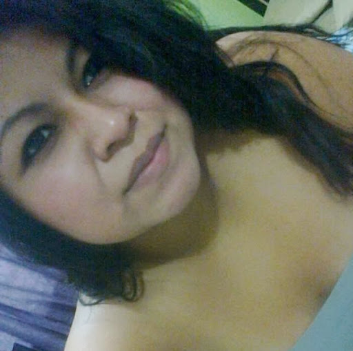 Nicole Mendez Photo 14