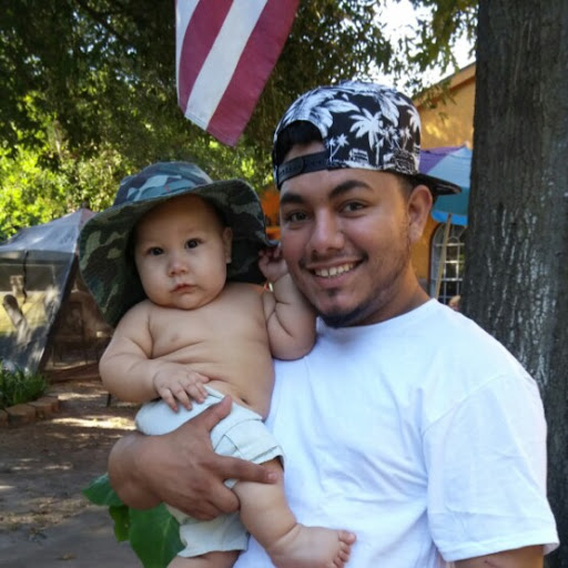 Carlos Cuellar Photo 9