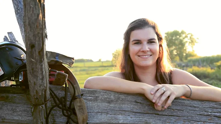 Sarah Mcinnis Photo 28