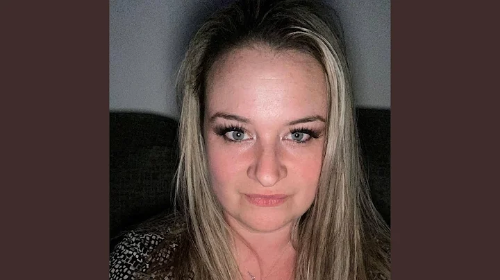 Audrey Roe Photo 24